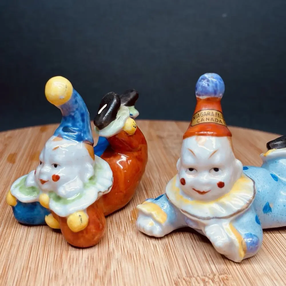 Vintage Niagara Falls Canada Clown Salt & Pepper Shakers Souvenir Japan